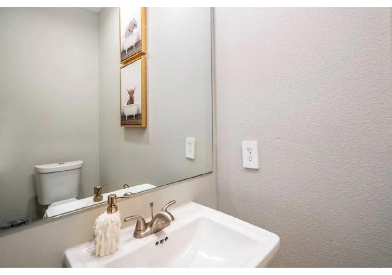 Spacious 3 Bed House Near Md Anderson With Free Parking & Wi-Fi Хьюстон Экстерьер фото