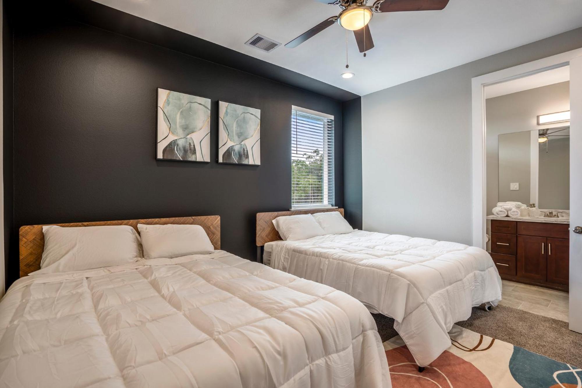 Spacious 3 Bed House Near Md Anderson With Free Parking & Wi-Fi Хьюстон Экстерьер фото