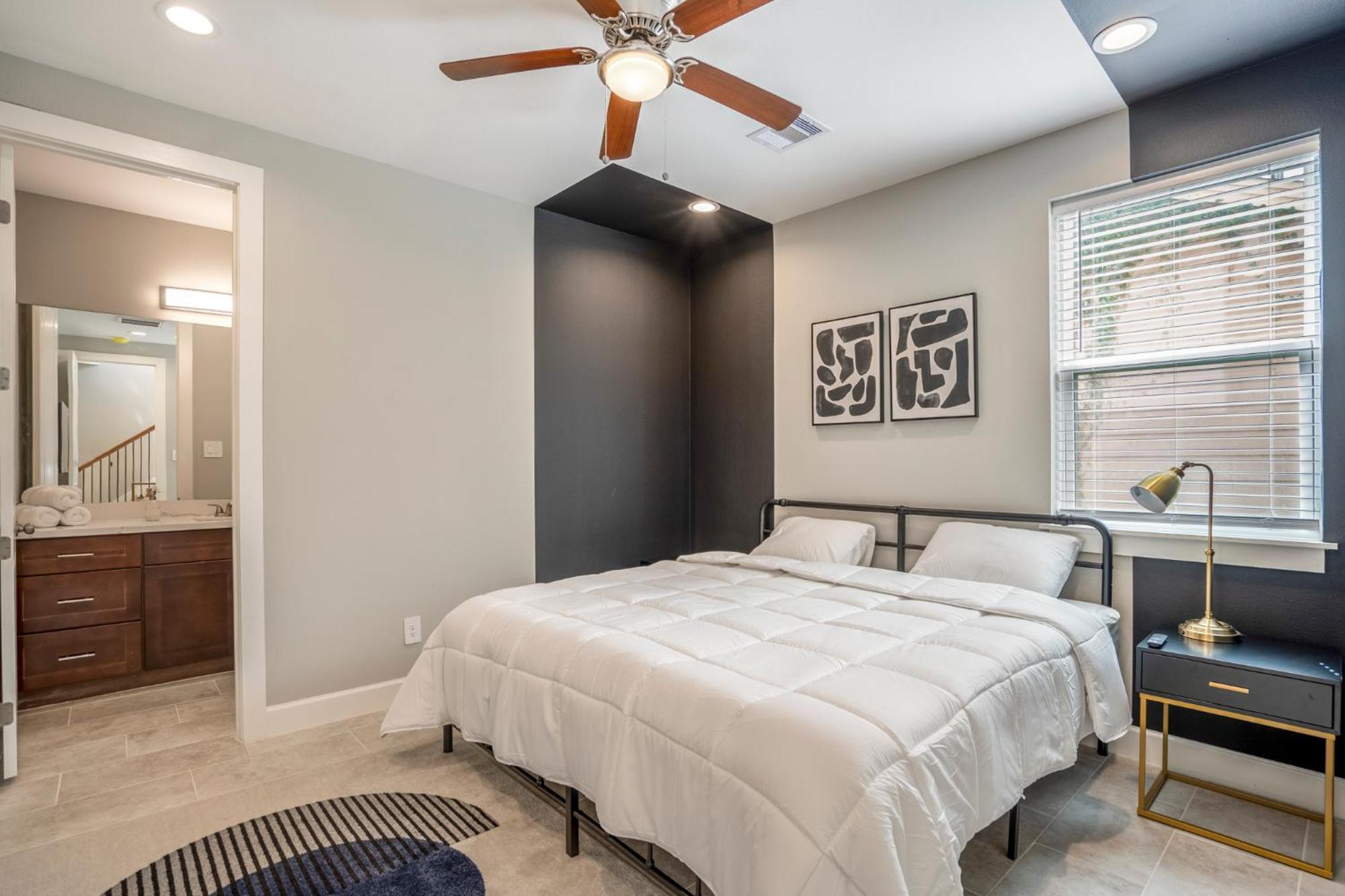 Spacious 3 Bed House Near Md Anderson With Free Parking & Wi-Fi Хьюстон Экстерьер фото