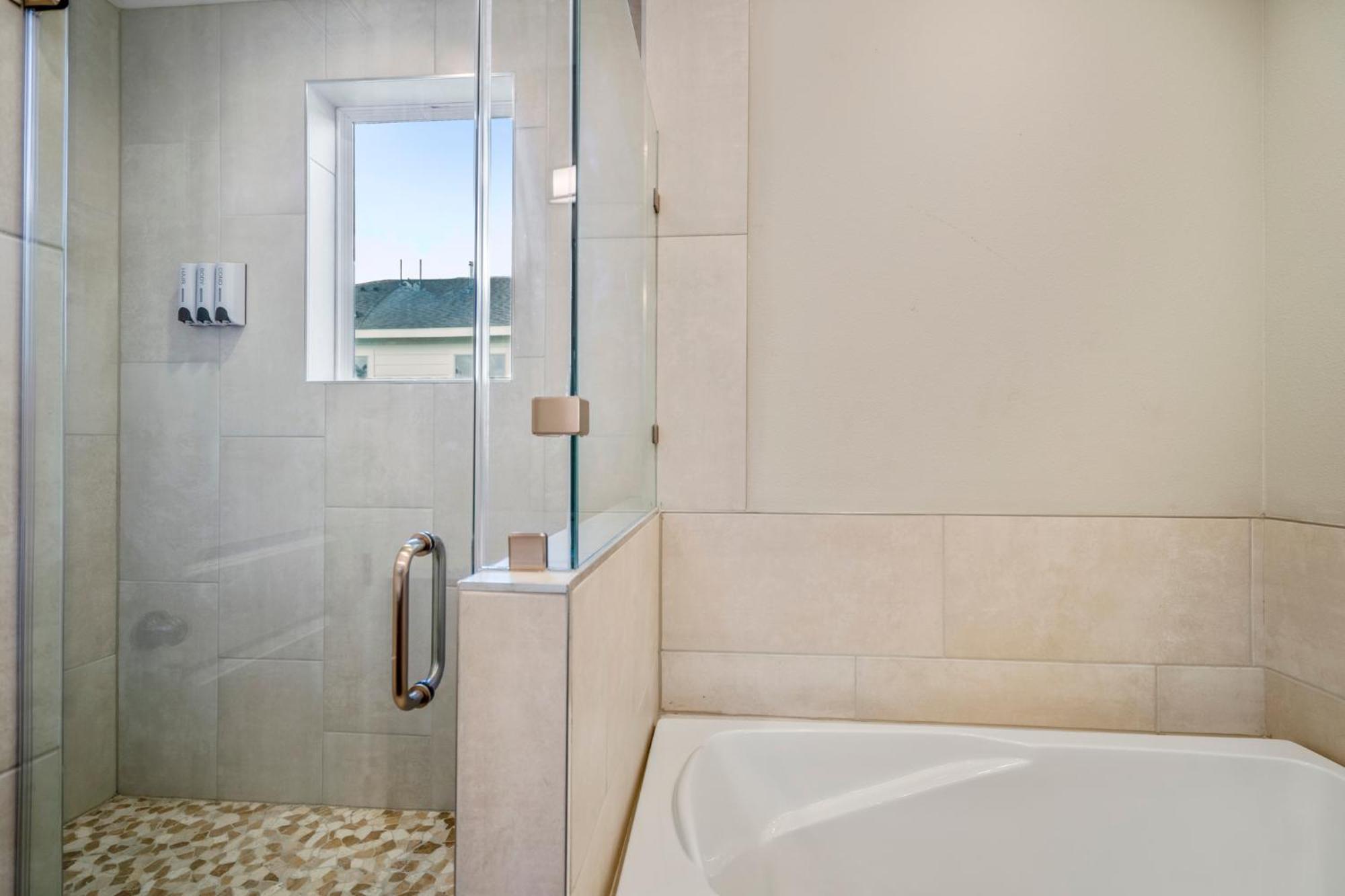 Spacious 3 Bed House Near Md Anderson With Free Parking & Wi-Fi Хьюстон Экстерьер фото